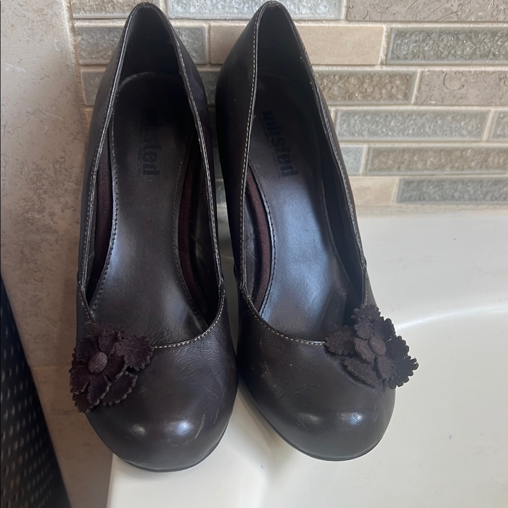 Unlisted by Kenneth Cole Black Heels Timeless Elegance